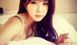 韩国美女主播许允美