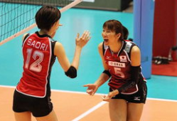 日本女排队员照片,坚毅身影诠释体育精神