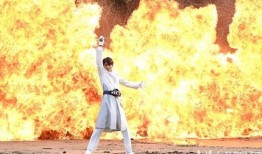 阿蕾拉背景,穿越时空的传奇女子，揭秘她的神秘人生