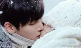 池昌旭照片,光影交织下的帅气演绎