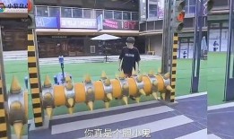 香港机械网红小哥